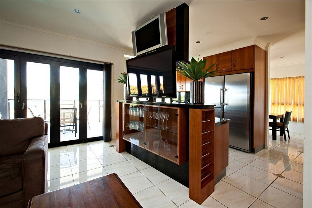 At Waterfront Whitsunday Retreat - Adults Only Apart otel Airlie Beach Dış mekan fotoğraf