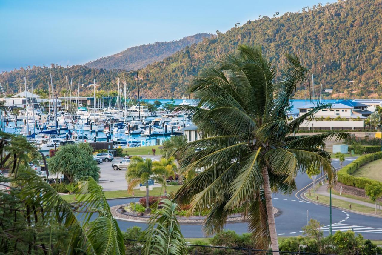 At Waterfront Whitsunday Retreat - Adults Only Apart otel Airlie Beach Dış mekan fotoğraf