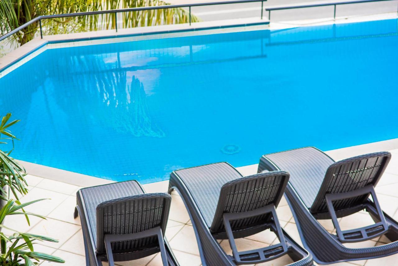 At Waterfront Whitsunday Retreat - Adults Only Apart otel Airlie Beach Dış mekan fotoğraf