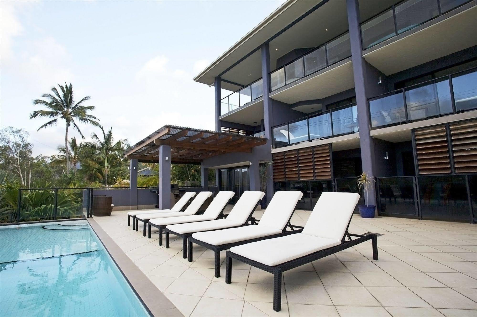At Waterfront Whitsunday Retreat - Adults Only Apart otel Airlie Beach Dış mekan fotoğraf