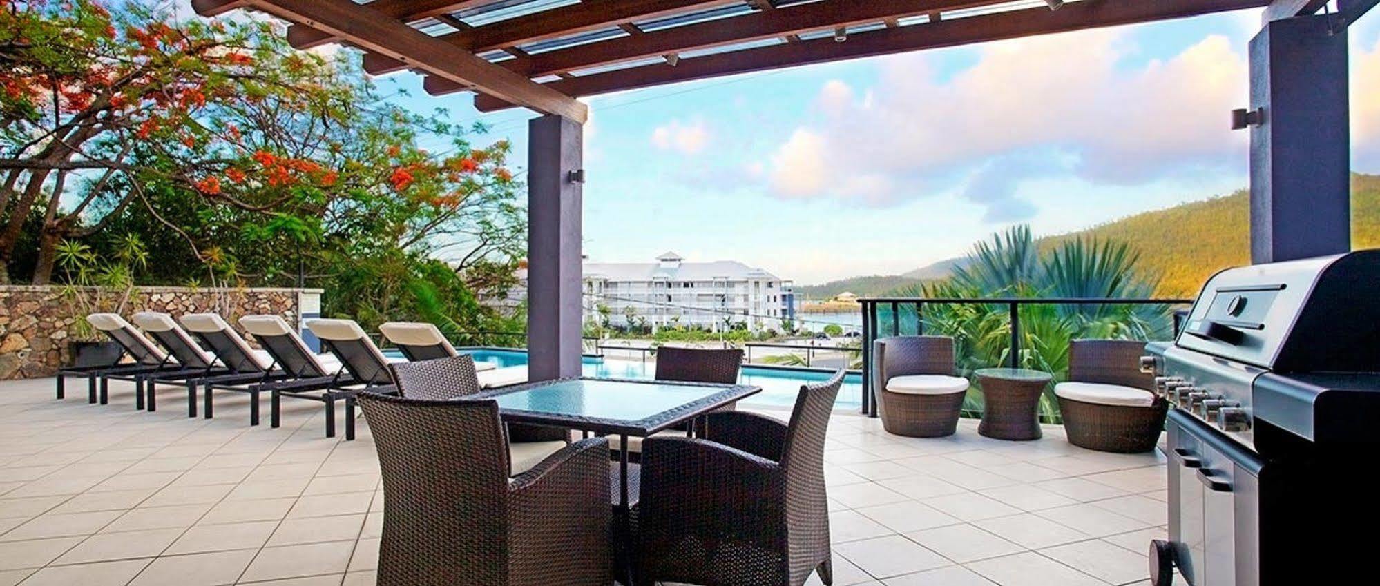 At Waterfront Whitsunday Retreat - Adults Only Apart otel Airlie Beach Dış mekan fotoğraf
